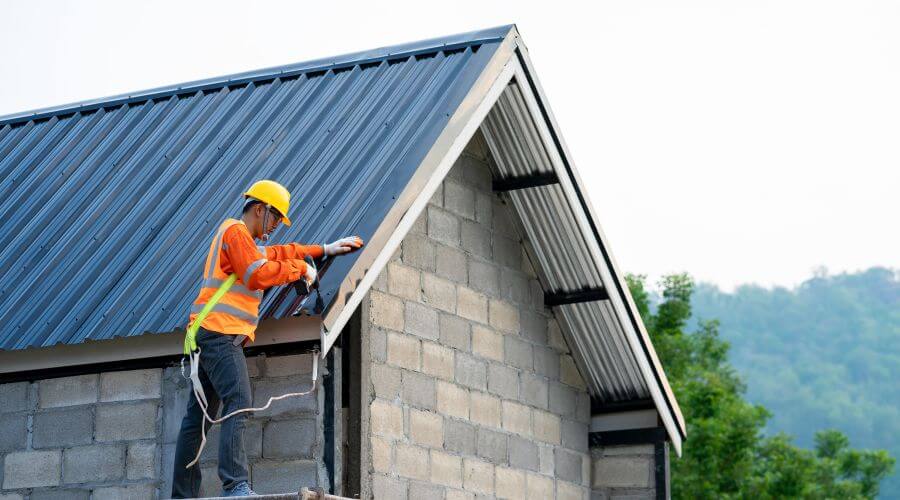 Expert new roof installation services in Holland, KY
